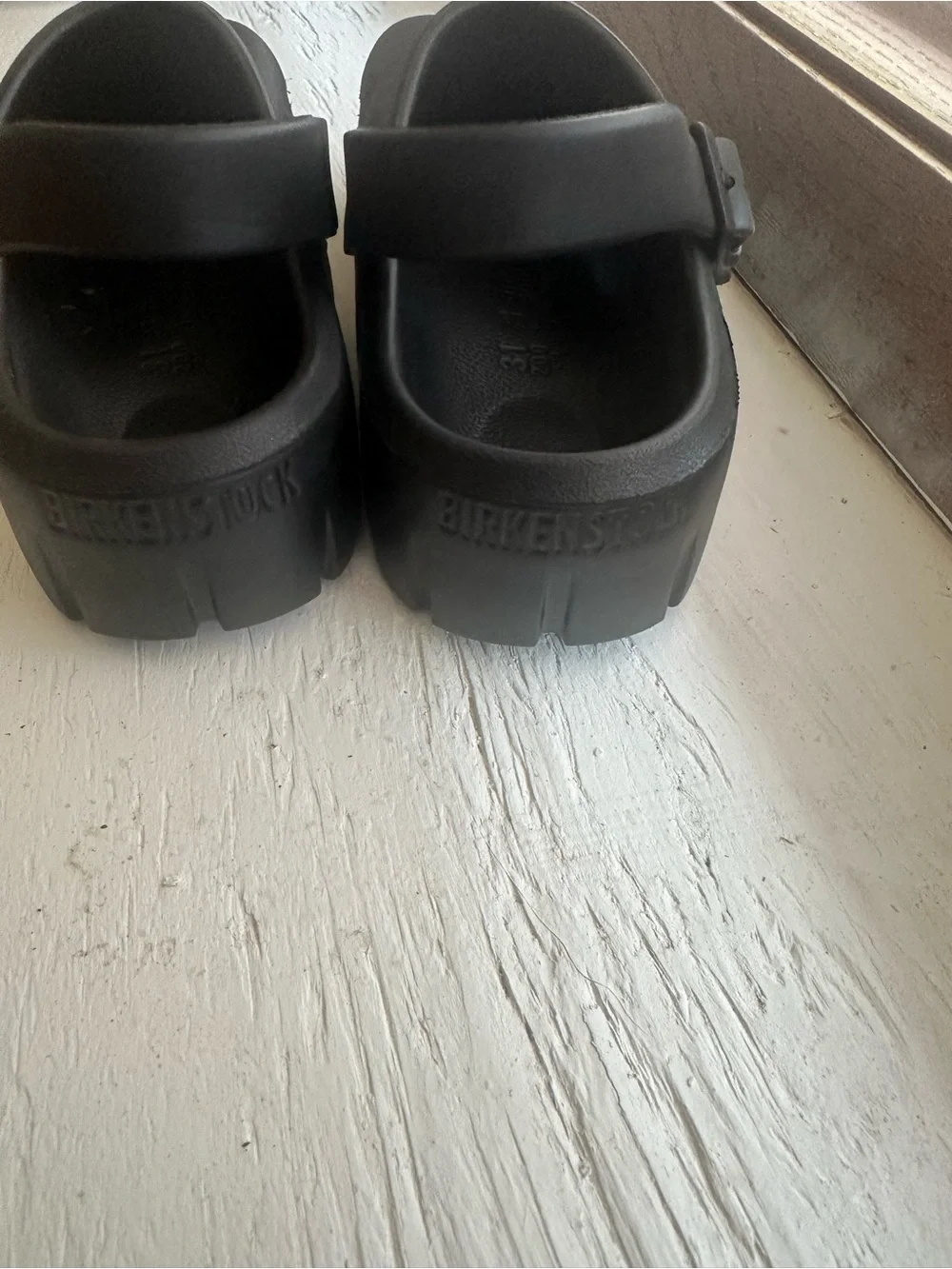 Birkenstock Kids Black Closed-Toe Clogs